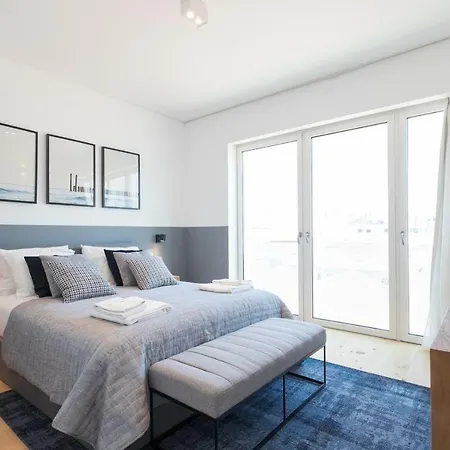 Flh Cais Sodre Modern Flat * Lisbon